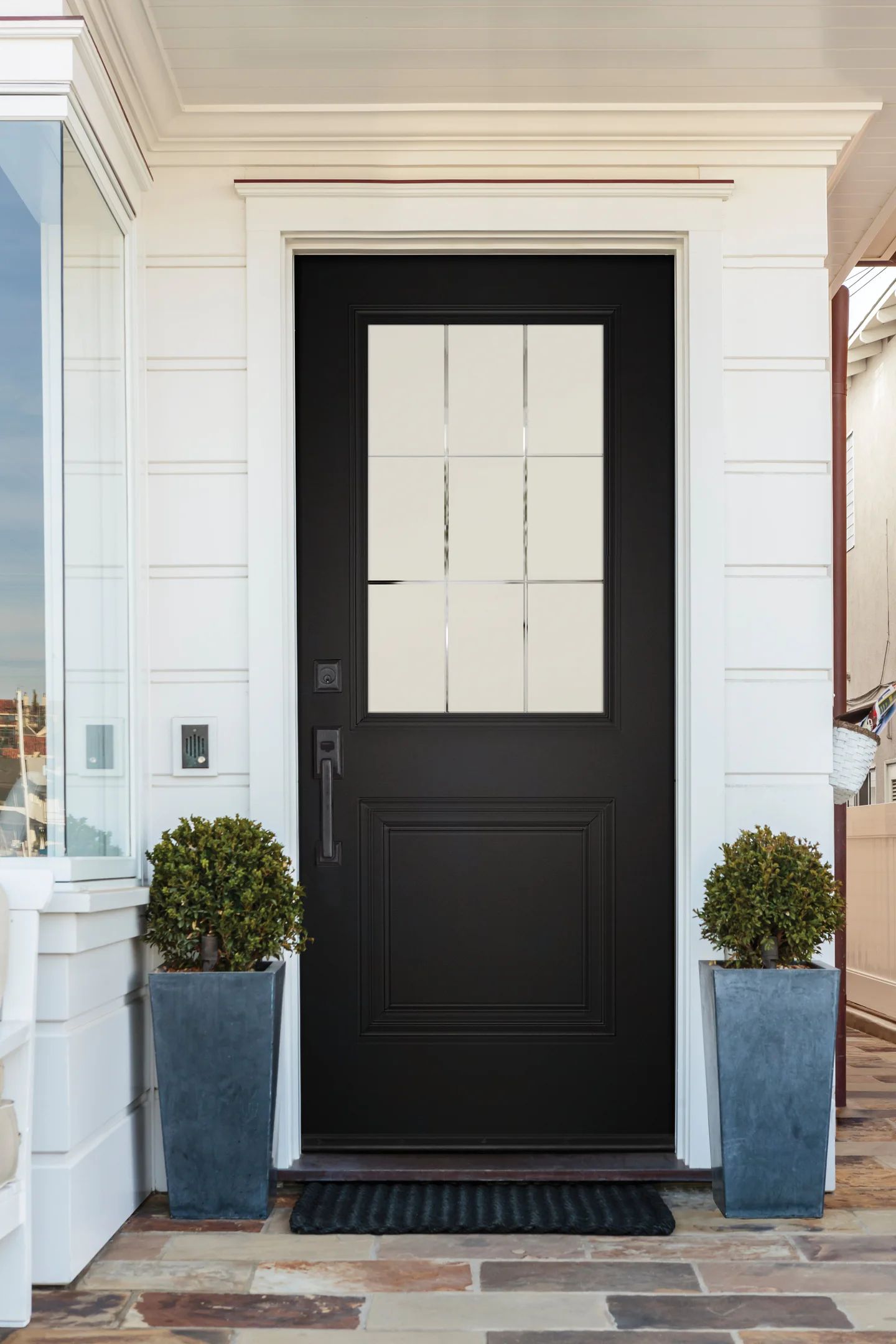 Vous trouverez ici les détails les plus pertinents de notre porte d'entrée vitres de porte Distinction Novatech - 2