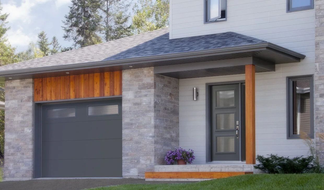 Vous trouverez ici les détails les plus pertinents de notre Porte de garage contemporaine Joliette
